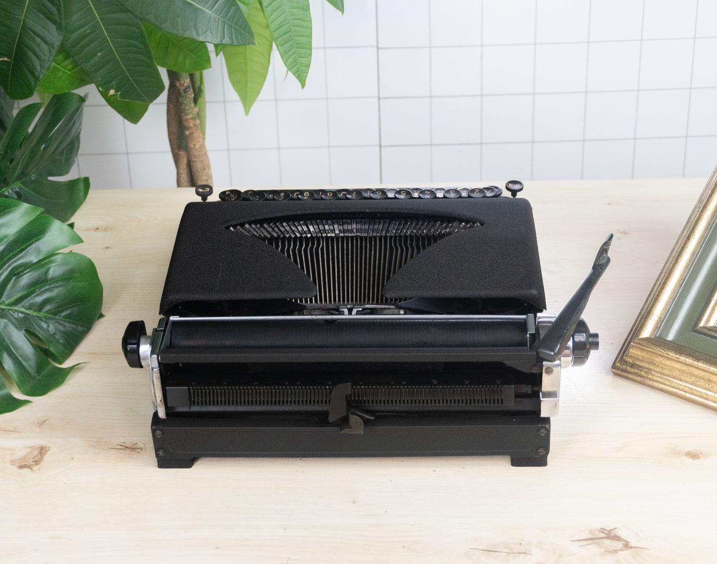 Working Calanda typewriter