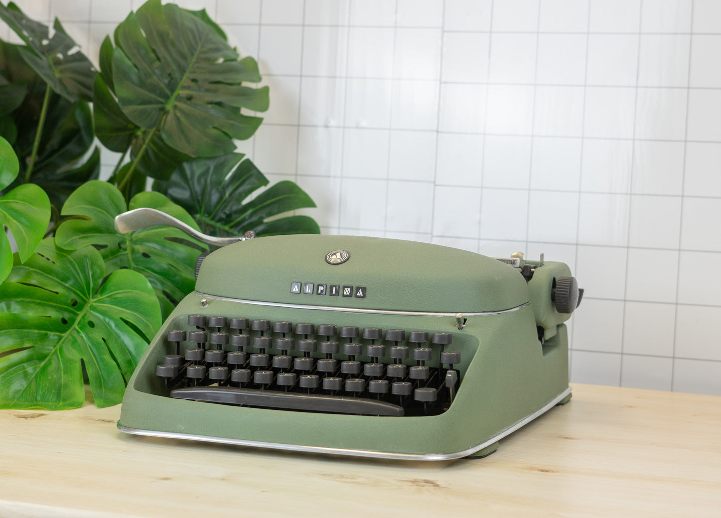 Alpina N24 typewriter